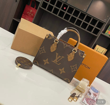 Louis Vuitton Reverse Monogram Giant Onthego